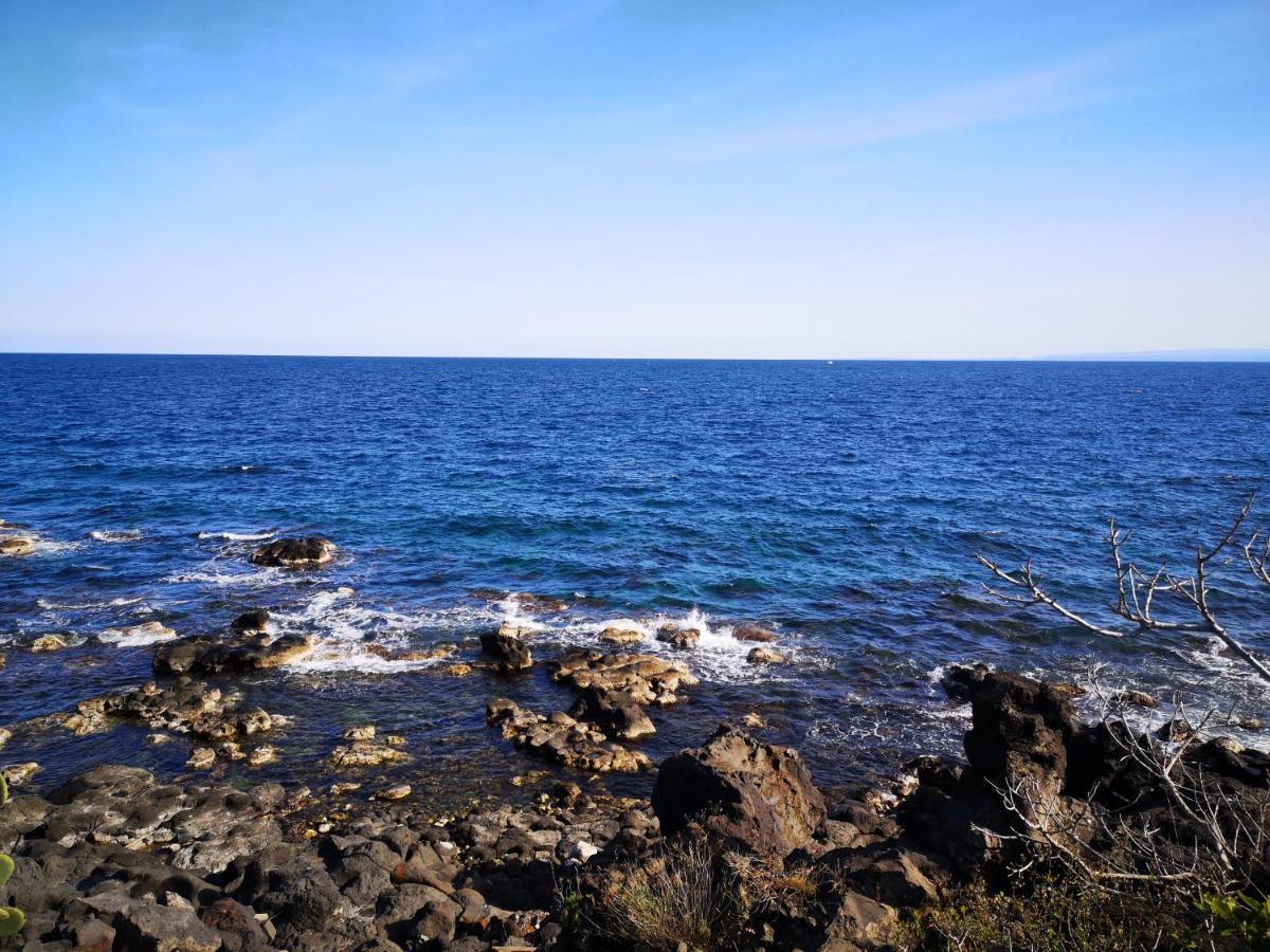 La Lampara Apartment Aci Castello Exterior photo