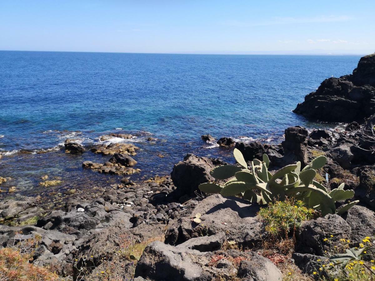 La Lampara Apartment Aci Castello Exterior photo